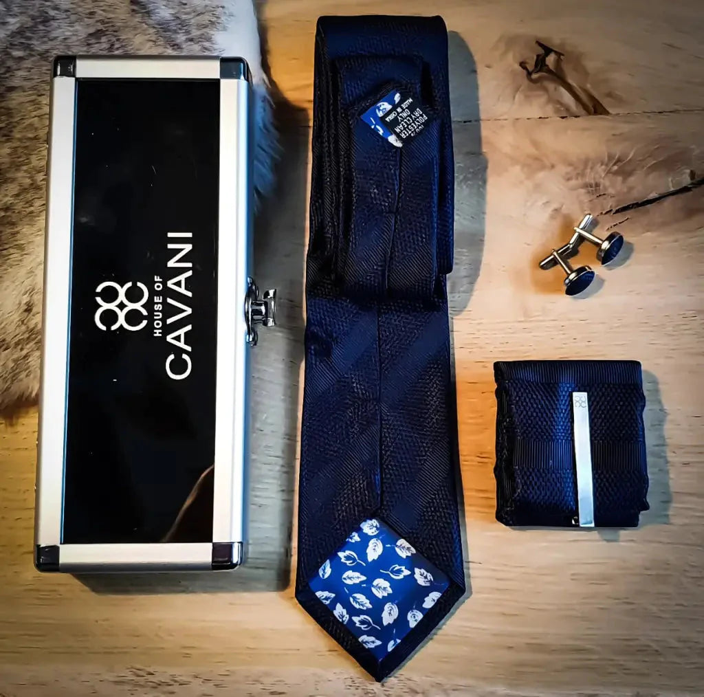 Cavani Gentlemen's Set Navy Blue Tie Handkerchief Clip